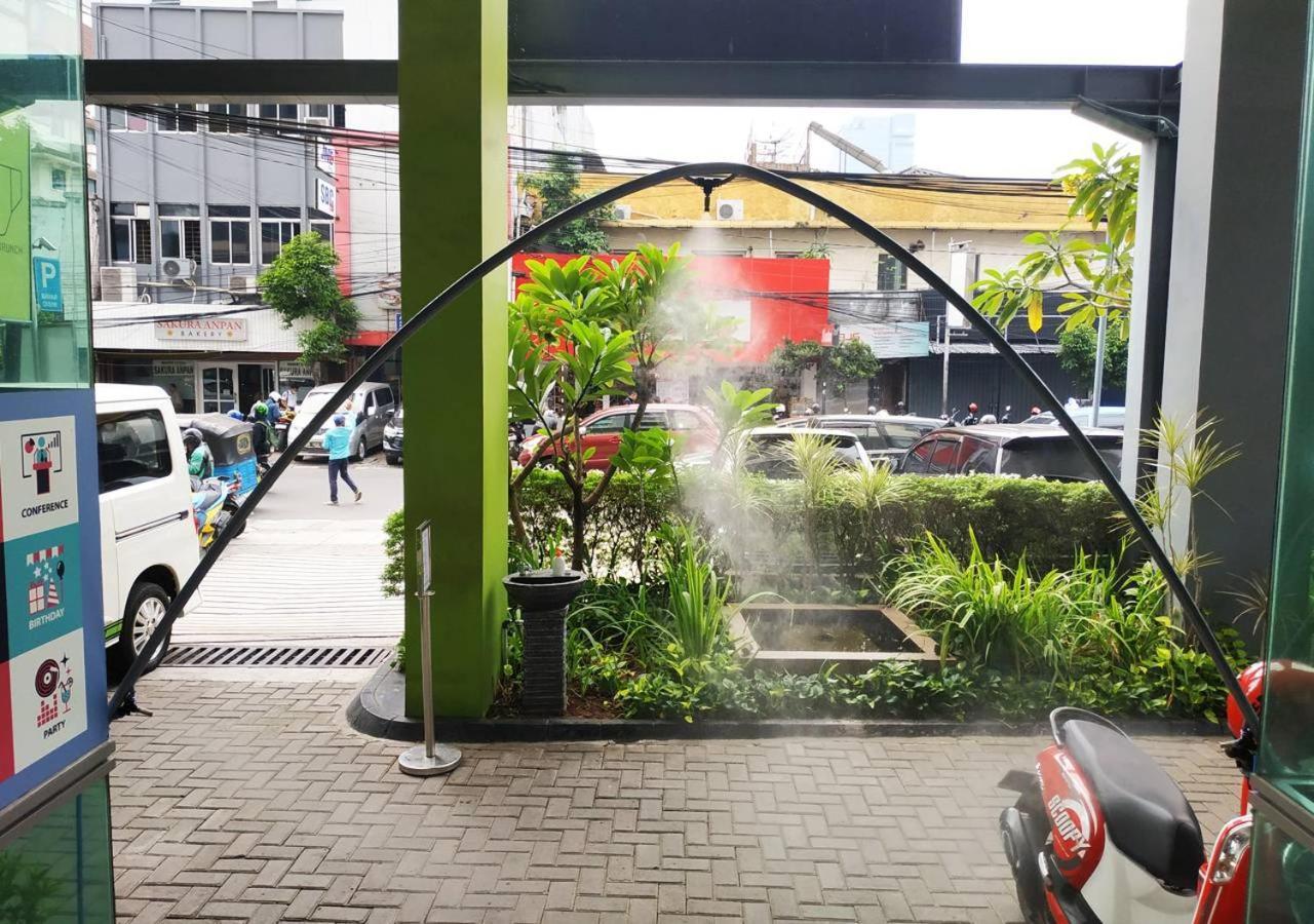 Maxonehotels.Com At Sabang Jakarta Exteriör bild