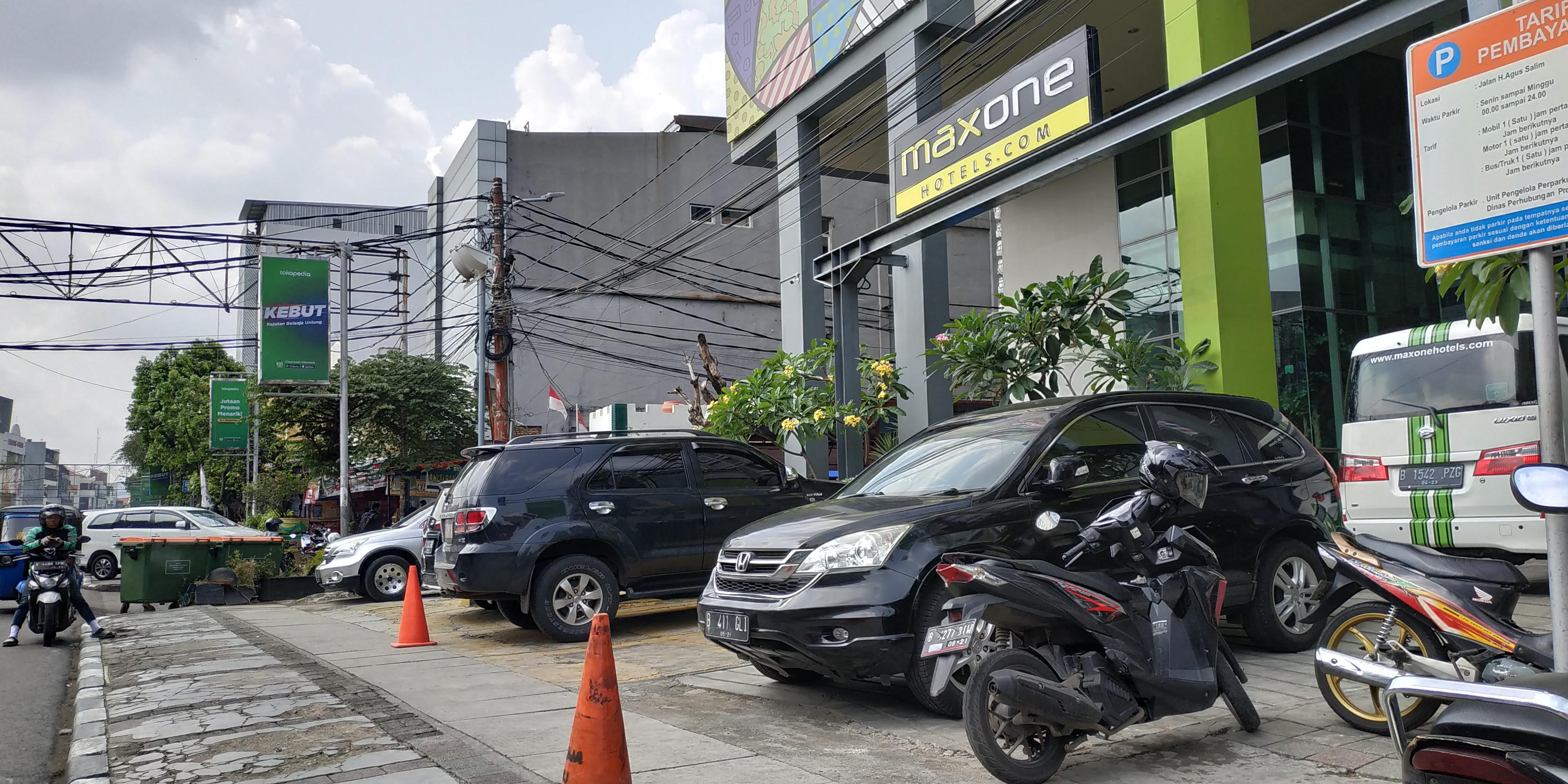 Maxonehotels.Com At Sabang Jakarta Exteriör bild