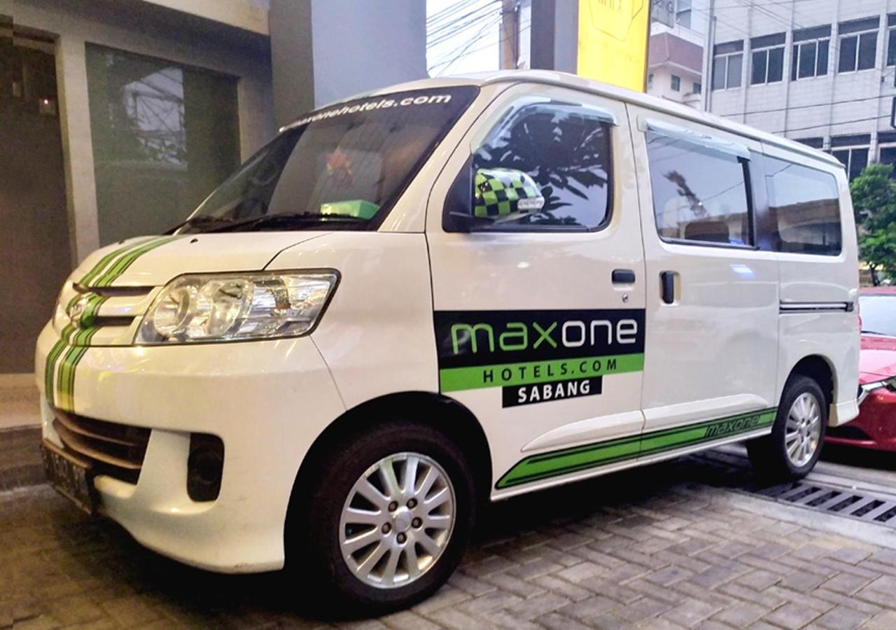 Maxonehotels.Com At Sabang Jakarta Exteriör bild