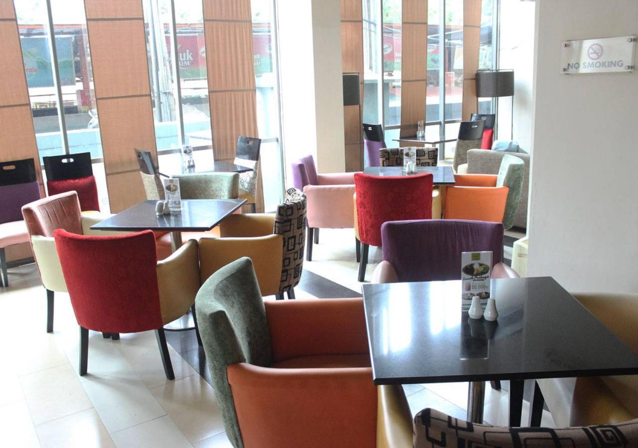 Maxonehotels.Com At Sabang Jakarta Exteriör bild