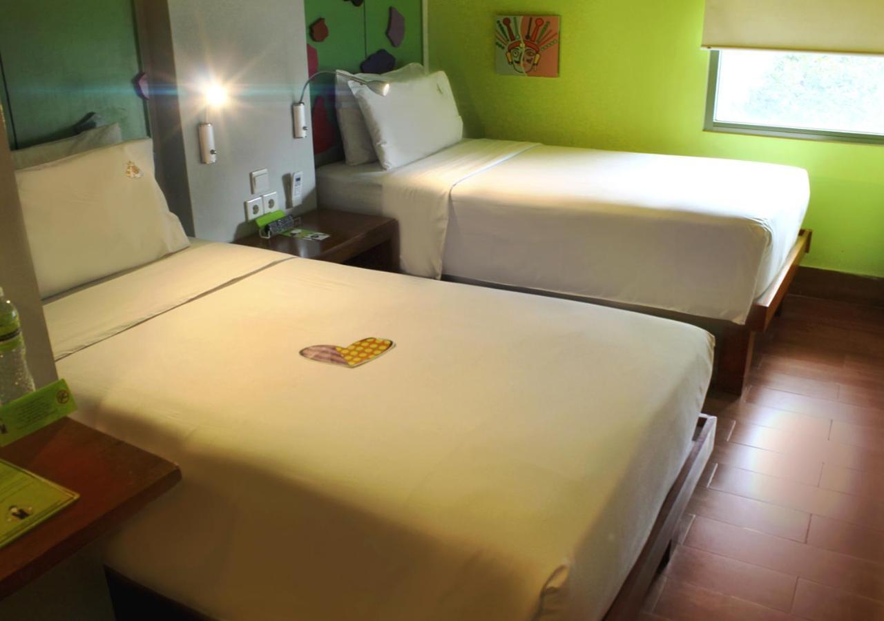 Maxonehotels.Com At Sabang Jakarta Exteriör bild